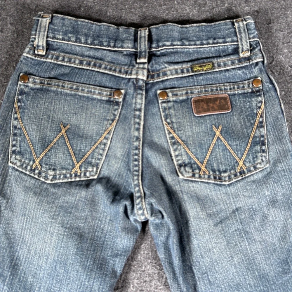 Wrangler Retro Relaxed Straight Jeans Boys Size 10 Slim Blue Denim BRT30RR